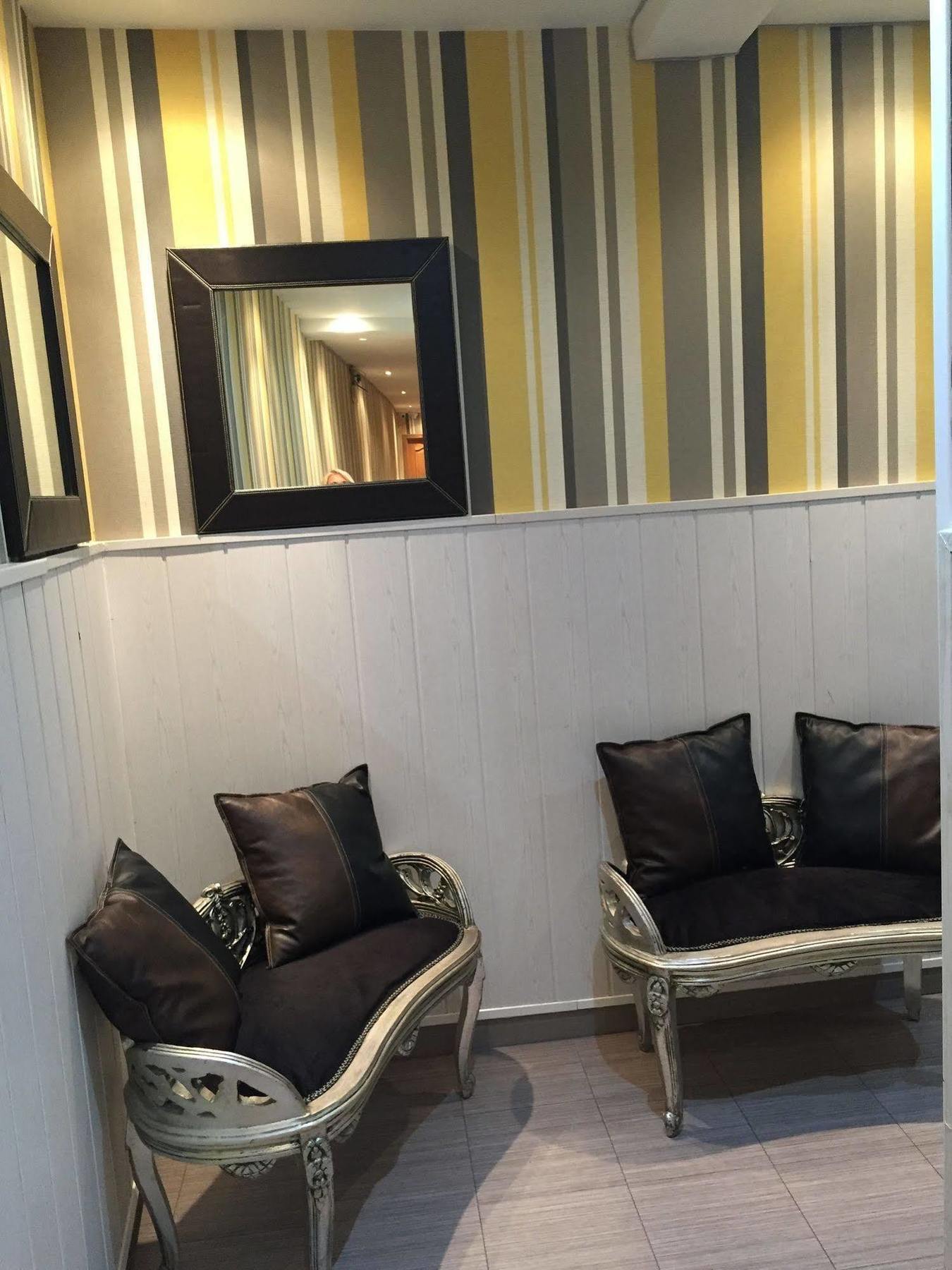 Hostal Oxum Madrid Exterior foto
